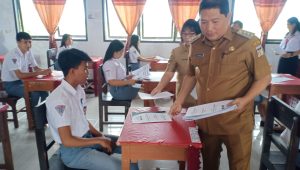 Bupati Minahasa buka naskah ujian