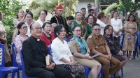 Penuhi Panggilan Konstituen, Wabup Vasung Berbaur di HUT Desa Kiawa Dua Timur Ke-17